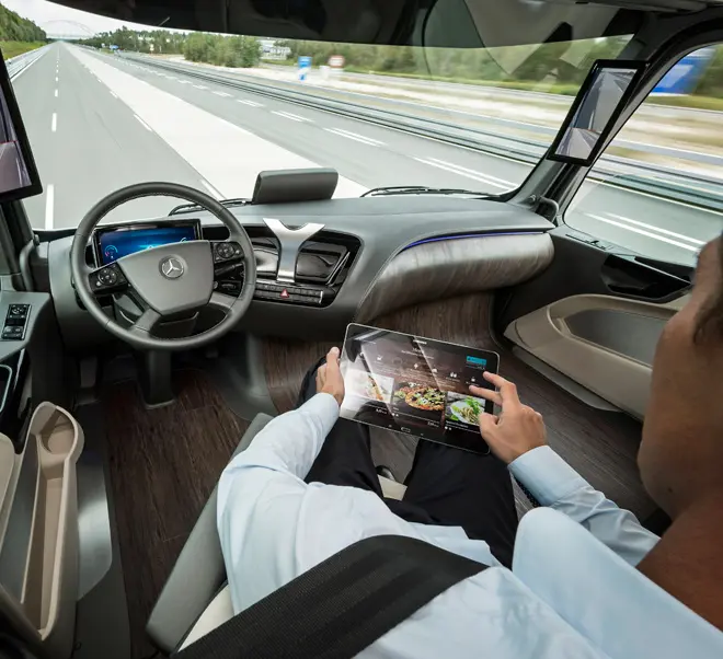 Mercedes Benz Autonomous Bus 2