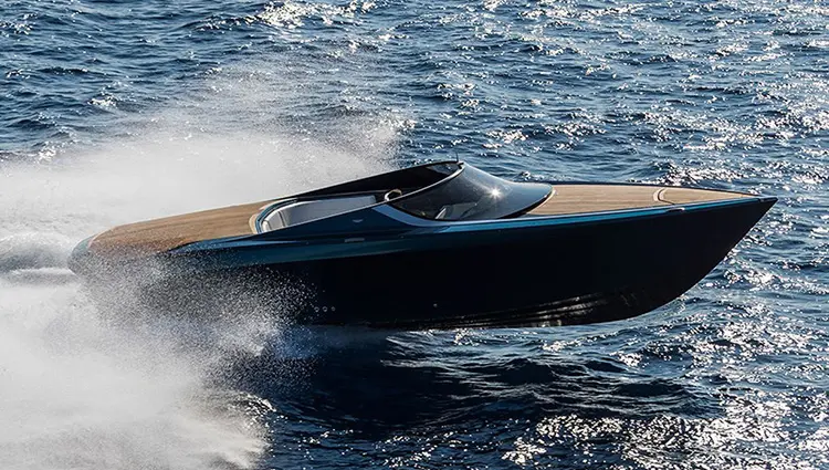 Το Aston Martin AM37