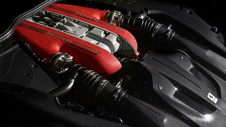 Τεχνικά χαρακτηριστικά Ferrari F12tdf, Κυβισμός: 6,262cc, Αριθμός κυλίνδρων 12, Ισχύς: 740ps, Διαμετράς&nbsp; x Διαδρομή: 94 x 75.2mm, Σχέση συμπίεσης: 13.5:1