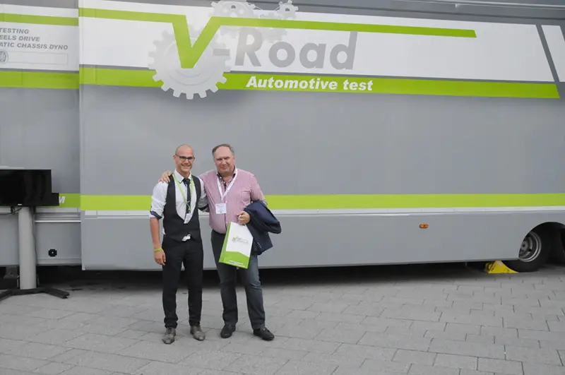 V-ROAD