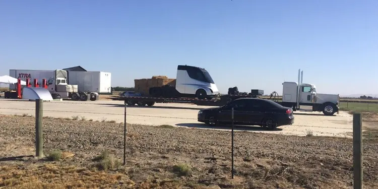 tesla semi truck