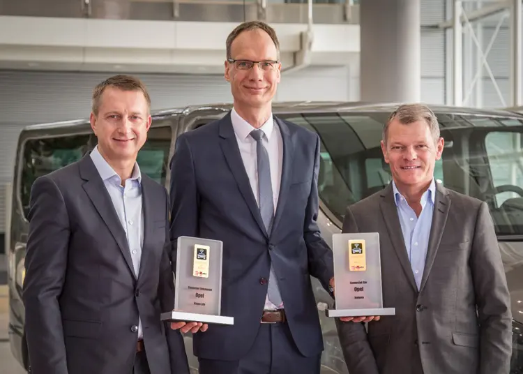 Νικητές τα Opel Insignia και Opel Vivaro Life στα ‘Βραβεία Συνδεμένων Αυτοκινήτων’&nbsp;