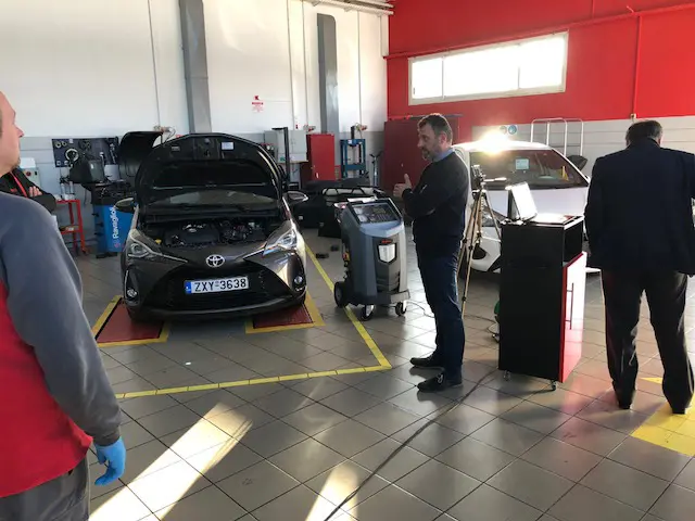 Σεμινάριο για την απόκτηση βεβαίωσης A/C στο δίκτυο της Toyota στην Αθήνα