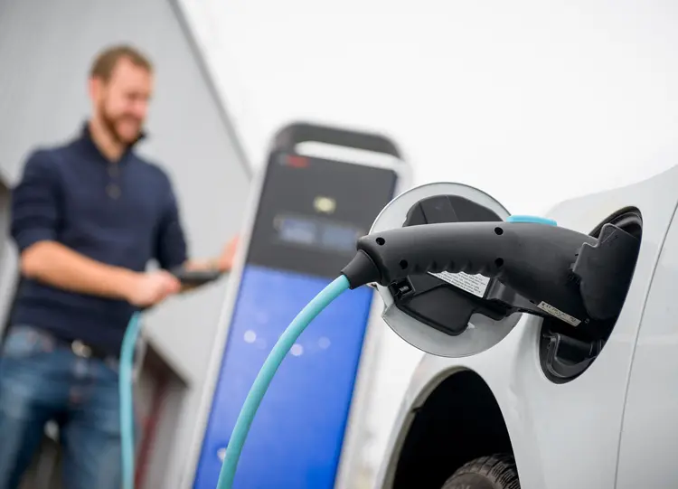 Η Bosch διαμορφώνει τη μετατροπή του κινητήρα και του συστήματος μετάδοσης κίνησης