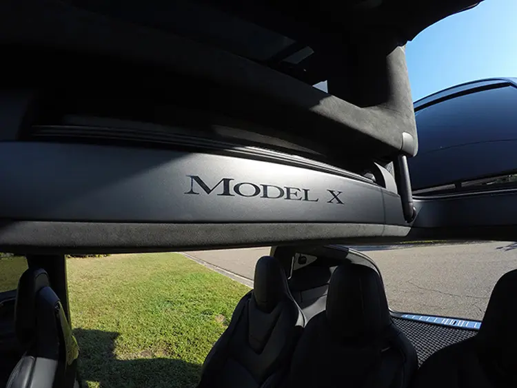 Είναι το Tesla Model X το απόλυτο EV;