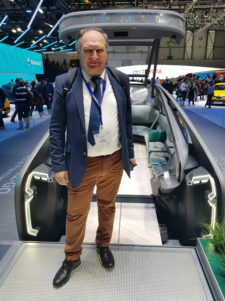 Renault EZ-GO Concept - Αυτό είναι το αυτοκίνητο του μέλλοντος