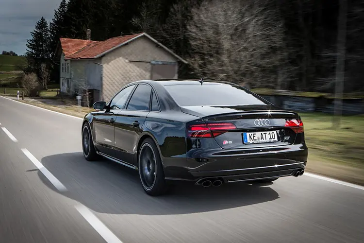 Audi S8