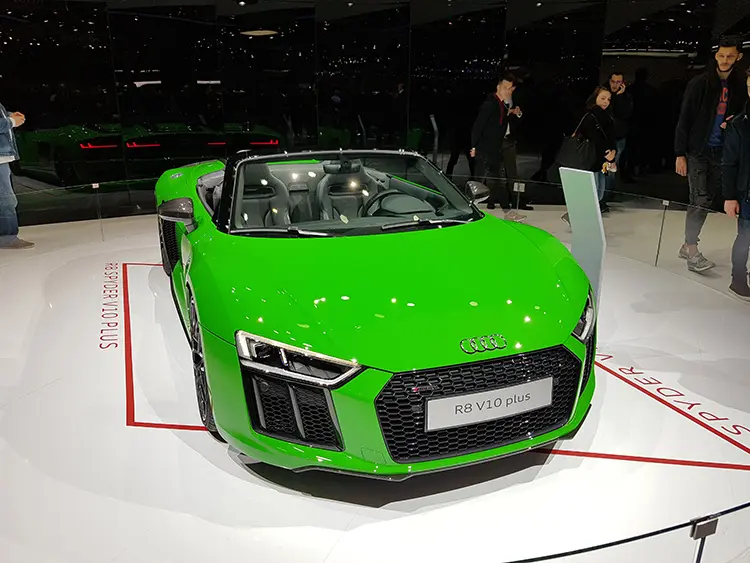 Audi Spyder R8 v10 plus