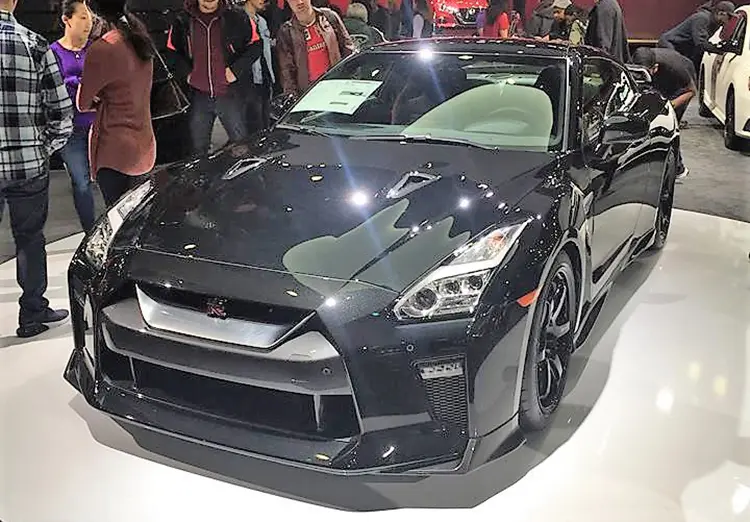 Nissan GT R