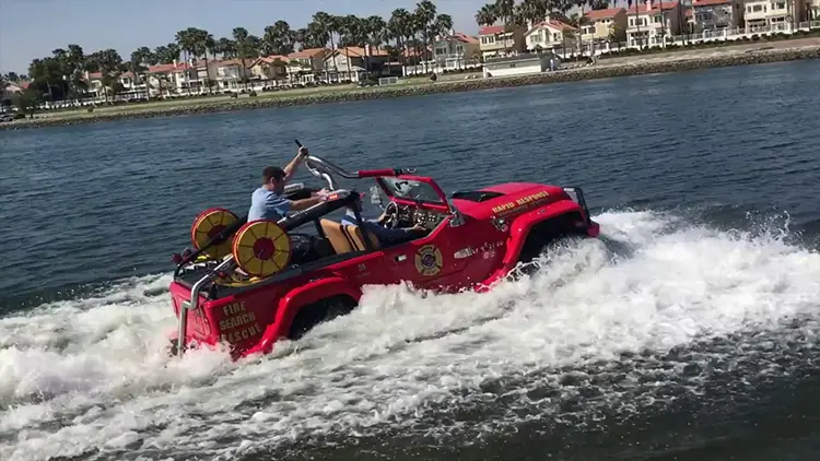 AMPHIBIOUS FIRE RESCUE VEHICLE