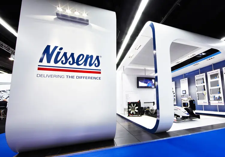 <strong>Ο αντιπρόεδρος Klavs T. Pedersen</strong>” src=”https://tosynergeio.gr/wp-content/uploads/2018/09/1096_nissens-1.jpg”width=”45%”   ><img decoding=