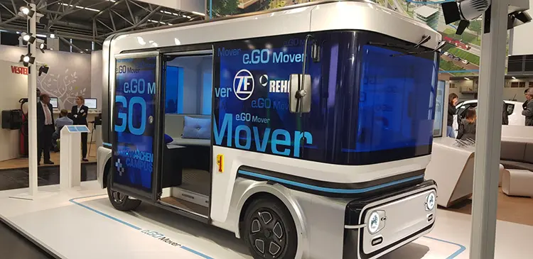 Εκεί και η ZF με το γνωστό mini Bus που είδαμε για πρώτη φορά φέτος στην Διεθνή έκθεση Automechanika Frankfurt 2018.