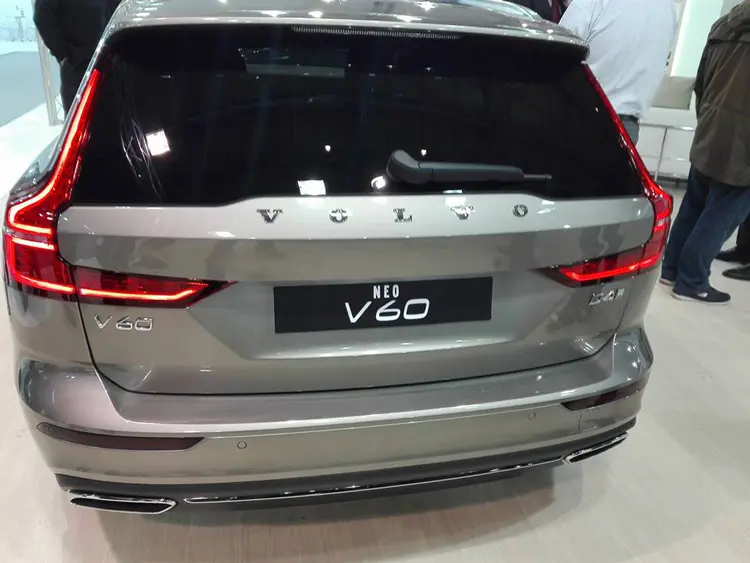 Νέο Volvo V60