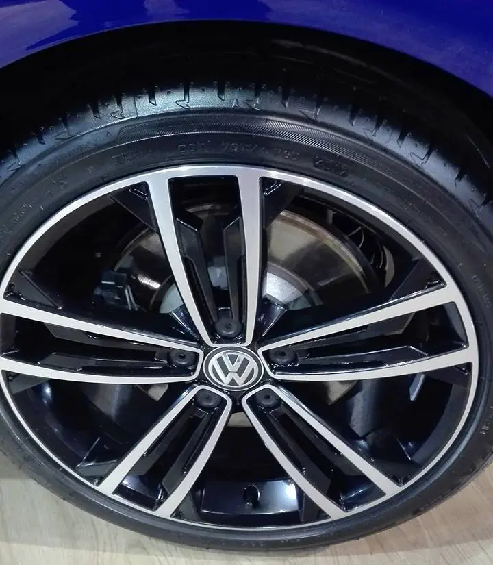 VW Golf R