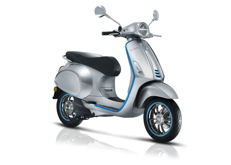 07 vespa elettrica2