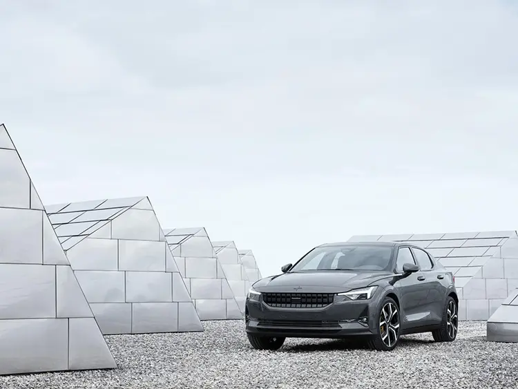 POLESTAR - Polestar 2 Stand5253