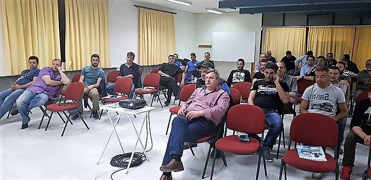 Ημερίδα στη Θήβα για τις επερχόμενες σύγχρονες Τεχνολογίες, την Ηλεκτροκίνηση & το Συνεργείο του Μέλλοντος