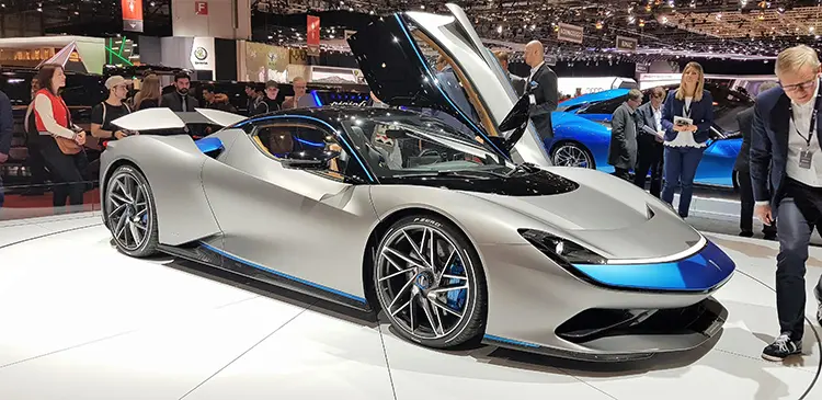 Το ηλεκτρικό όχημα Batista των 1900 hp από την PininFarina. Made in Italy.