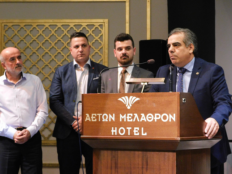 Ετήσιος χορός και κοπή πίτας Συνδέσμου Επισκευαστών Τρικάλων (ΣΙΣΕΑΜΗ)