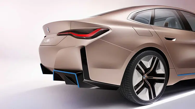 Το BMW Concept i4. Ο καθρέφτης στο μέλλον