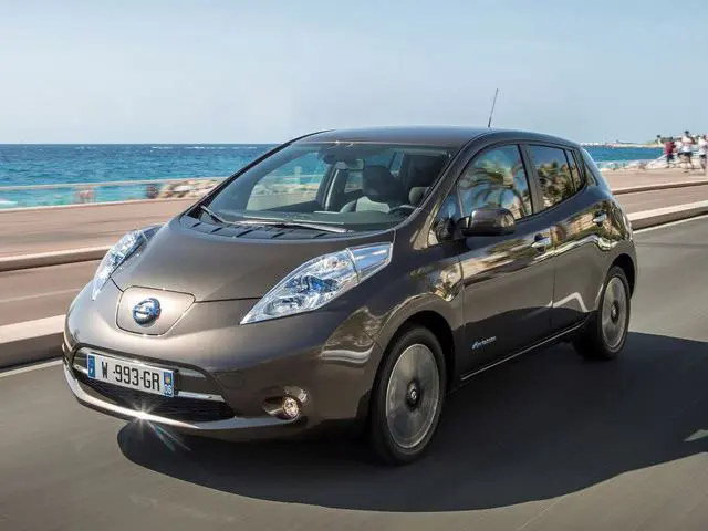 Το νέο Nissan Leaf μπορεί να οδηγηθεί με ένα πεντάλ μόνο