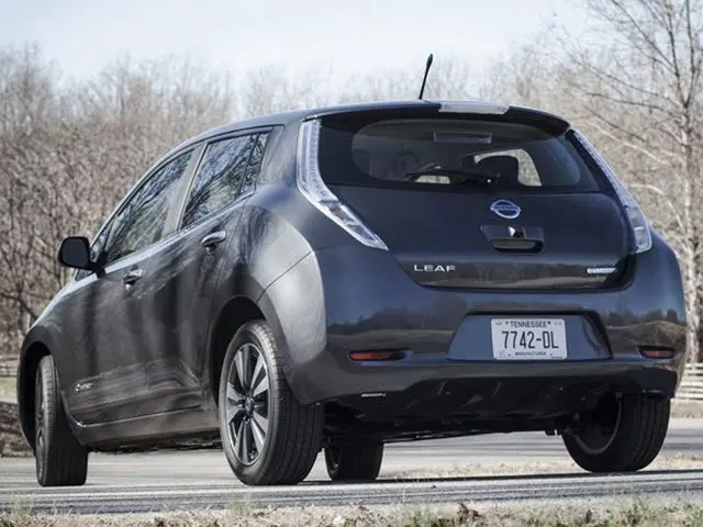 Το νέο Nissan Leaf μπορεί να οδηγηθεί με ένα πεντάλ μόνο