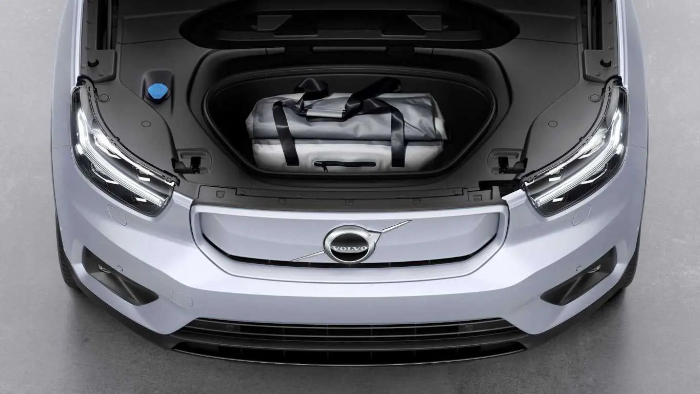 Volvo XC40 Recharge P8 Heat Pump