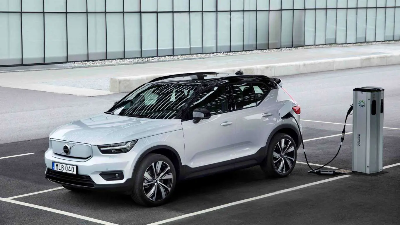 Volvo XC40 Recharge P8 Heat Pump