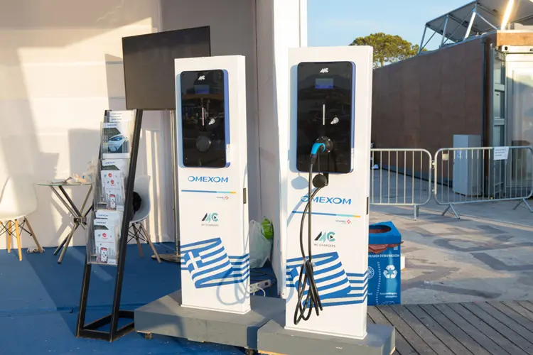 MC Chargers Οmexom A