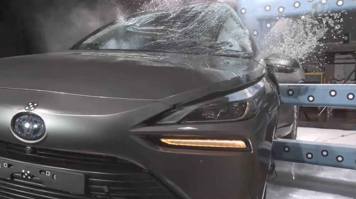 Toyota Mirai safety 4