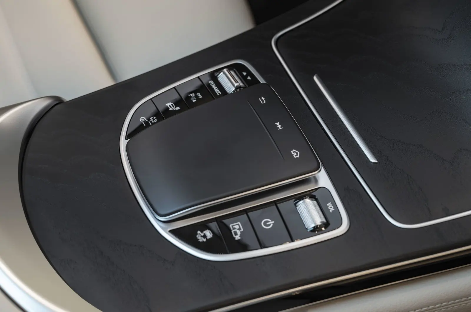 Mercedes με το GLC F-Cell