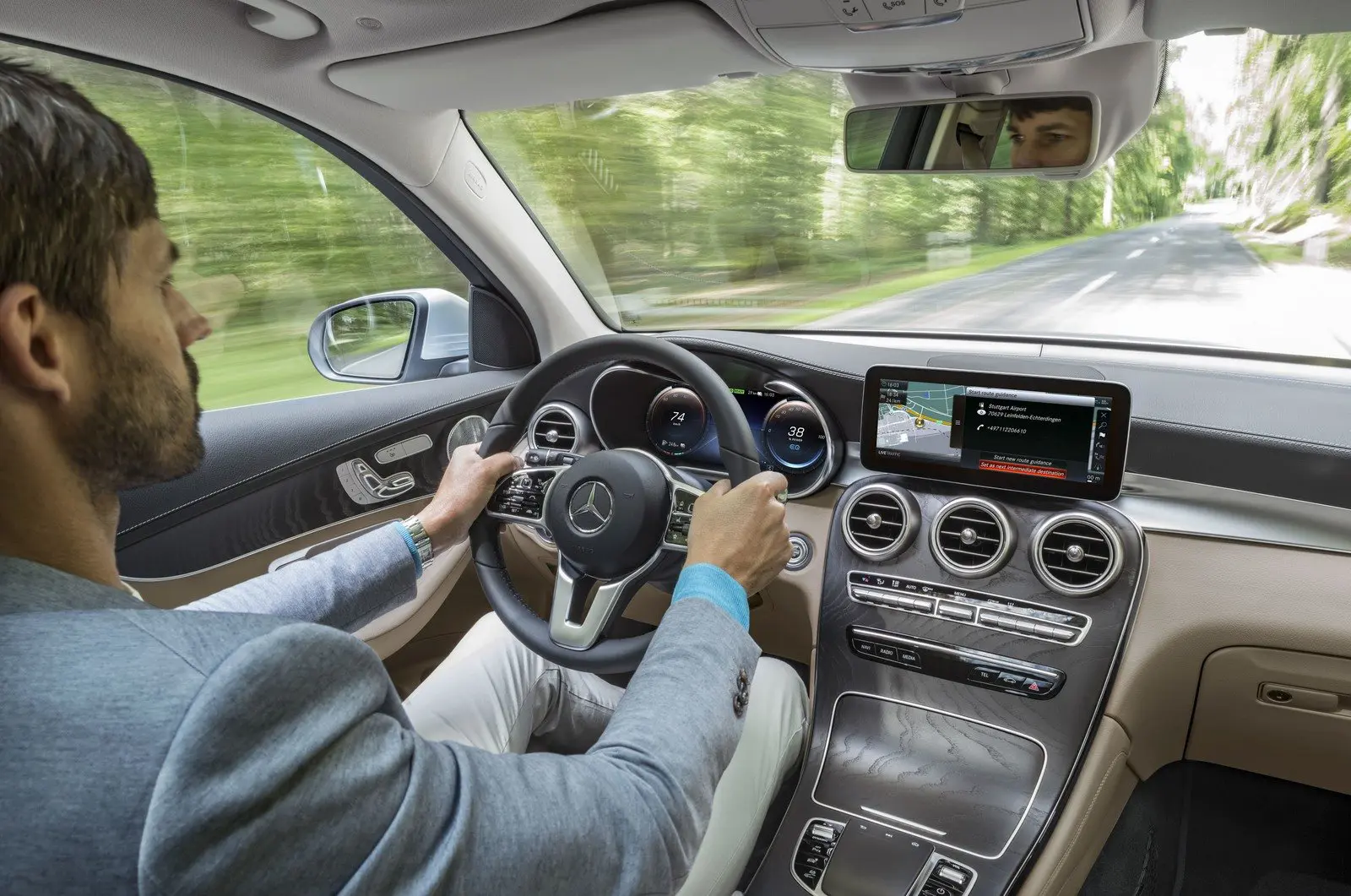 Mercedes με το GLC F-Cell
