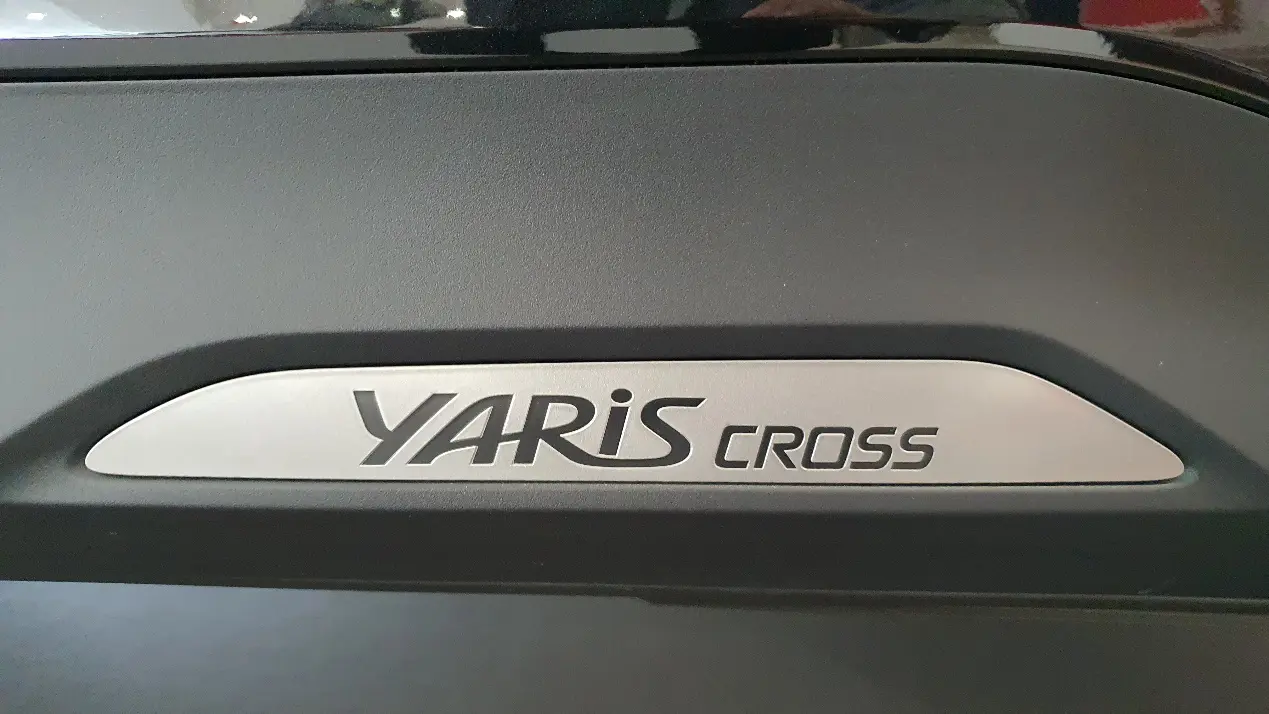 toyota cross 11