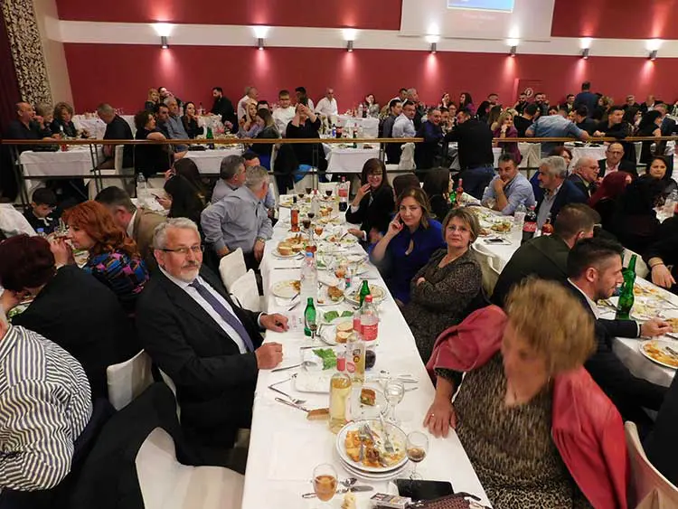 Με απόλυτη επιτυχία ολοκληρώθηκε ο ετήσιος χορός του Συλλόγου Ιδιοκτητών Συνεργείων Λαμίας