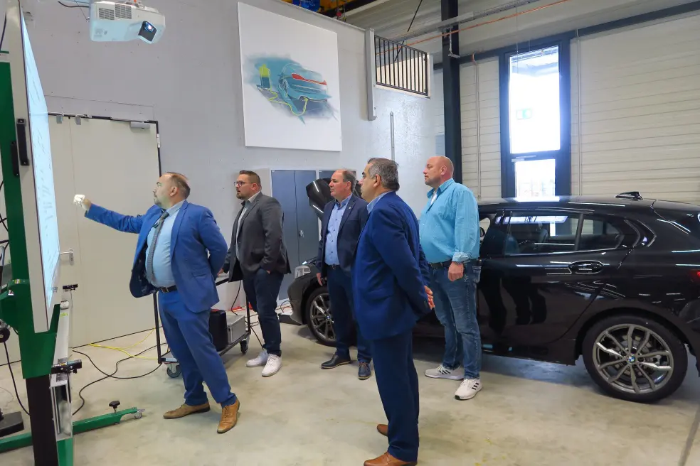 sinadisi eoveam kai germanikis enosis eborwn kai episkeuastwn autokinitwn 3