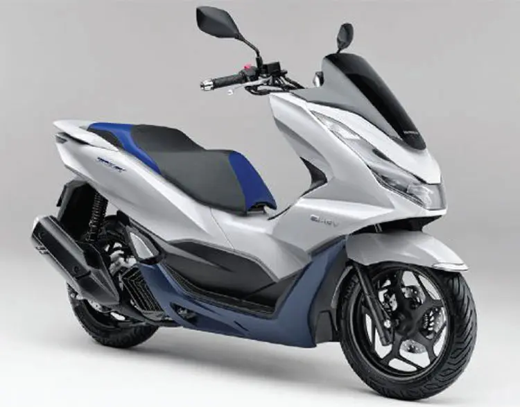 PCX HYBRID 06