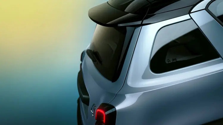 RENAULT 4 TEASING 05