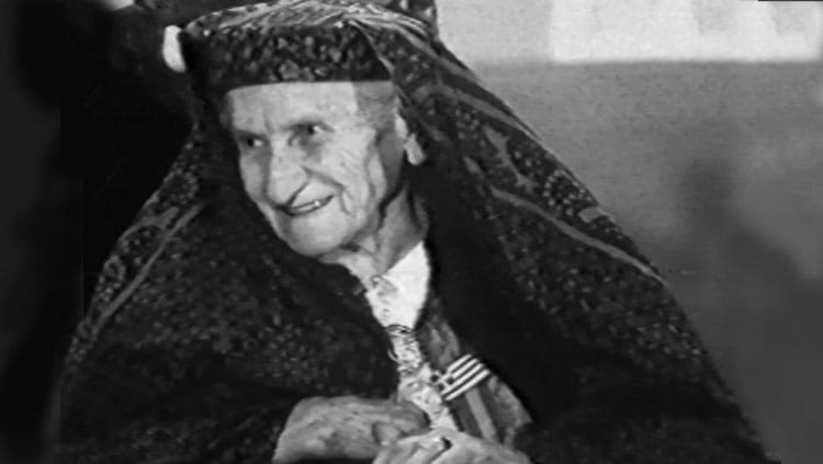 100 ΣΠΑΝΙΕΣ ΦΩΤΟ 04