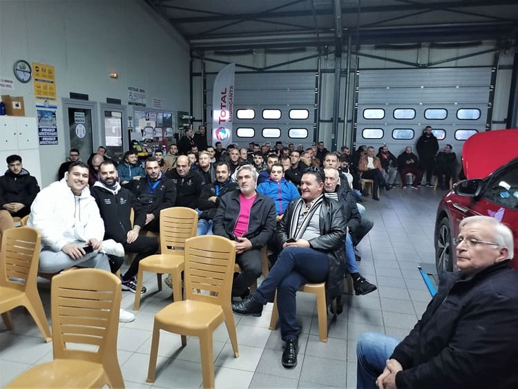 H πρακτική πραγματοποιήθηκε στην εξαιρετικά φιλόξενη PEUGEOT AΠΟΣΤΟΛΙΔΗΣ SERVICE