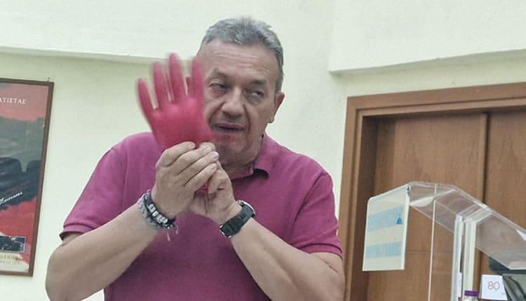 Ελεγχος μονωμένων γαντιών πριν την χρήση